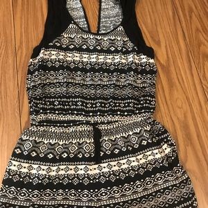 Forever 21 black and white romper size large